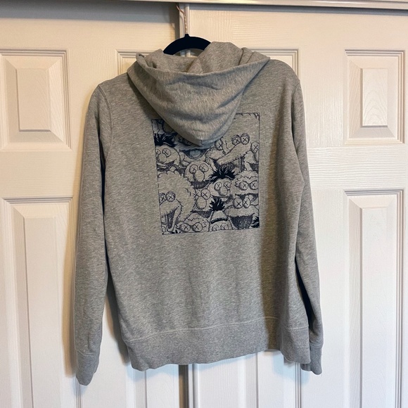 KAWS x Uniqlo x Sesame Street XX Limited Edition Hoodie - Picture 2 of 5